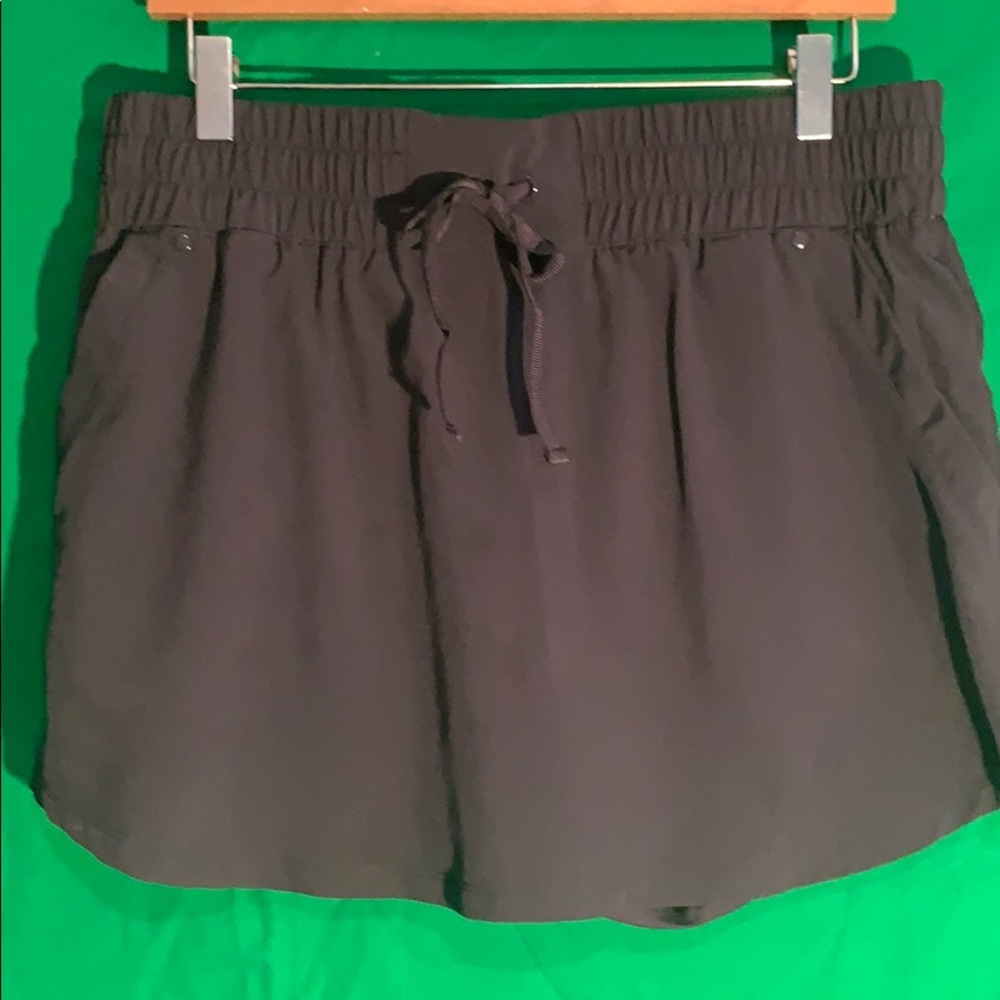 Champion steel gray short skort w/hip pockets